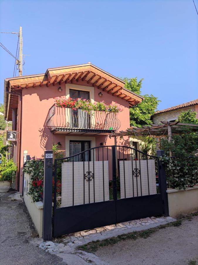La Bottega Del Fabbro Affitto Breve Βίλα Contigliano Εξωτερικό φωτογραφία